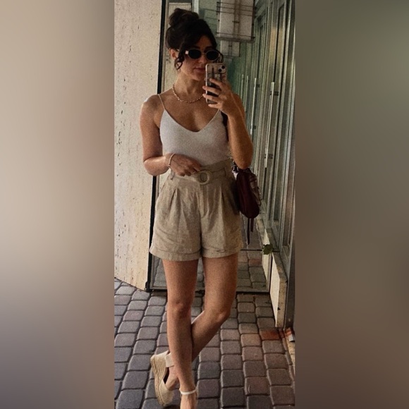 White Ribbed Cropped Tank Top - Picture 8 of 8